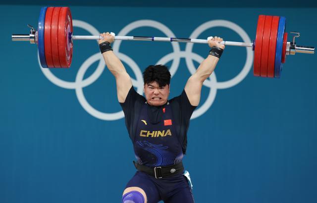 1723627634158011757.jpg 巴黎奥运会丨举重——男子102公斤级:中国选手刘焕华夺冠XxjpseC011194_20240810_MVPFN0A001.jpg